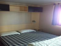 { 1 ] GRANDE CHAMBRE LIT 140