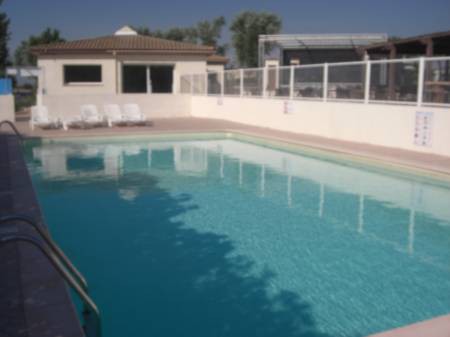 PISCINE DU BAS
